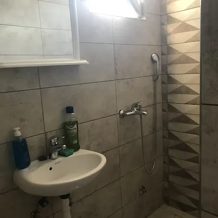 Avnoj-a *